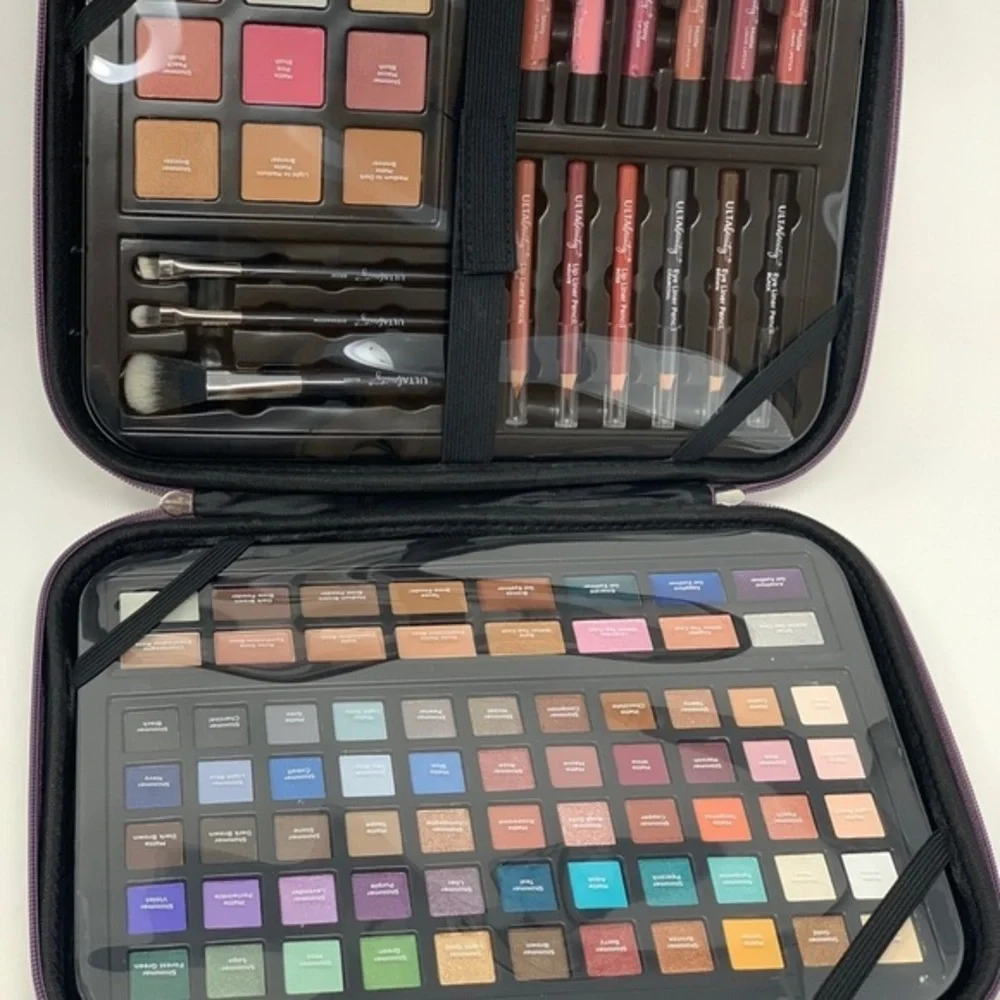 HP ☺️Ulta beauty glamour on the go 95 piece makeup kit
